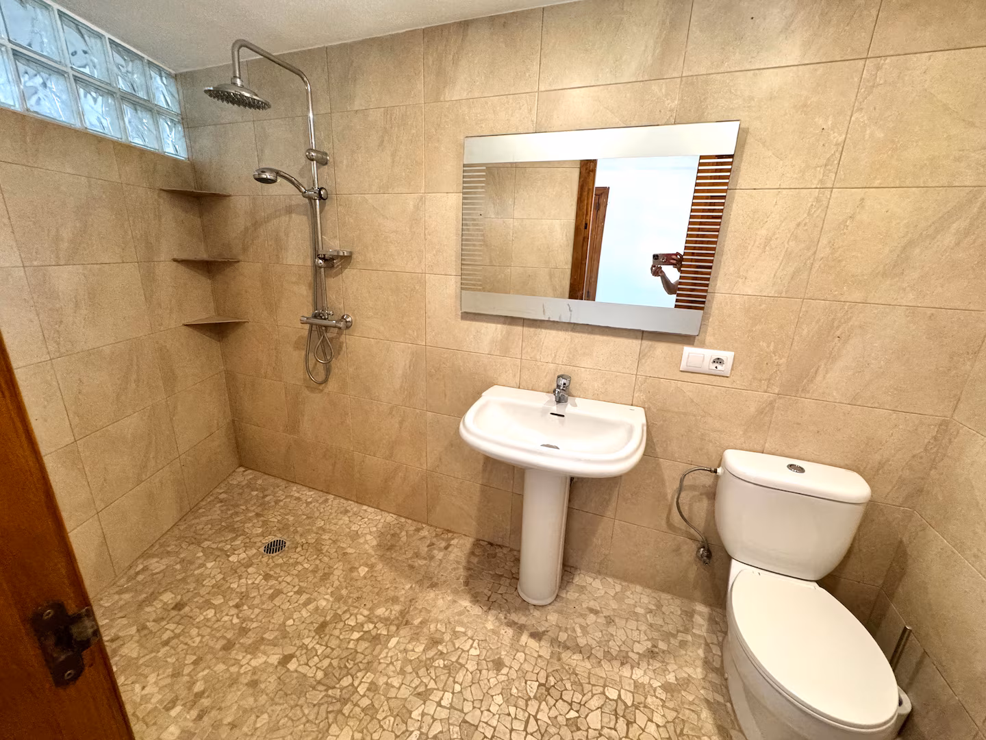 Modern walk-in shower bathroom 8 at Villa Serena