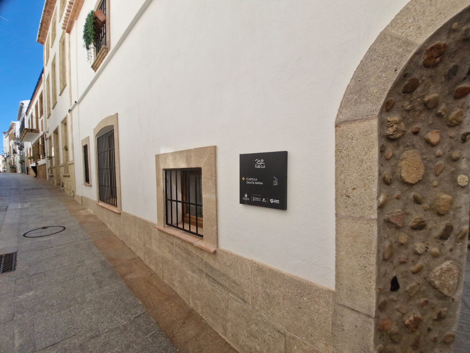 Capella Santa Anna in old town